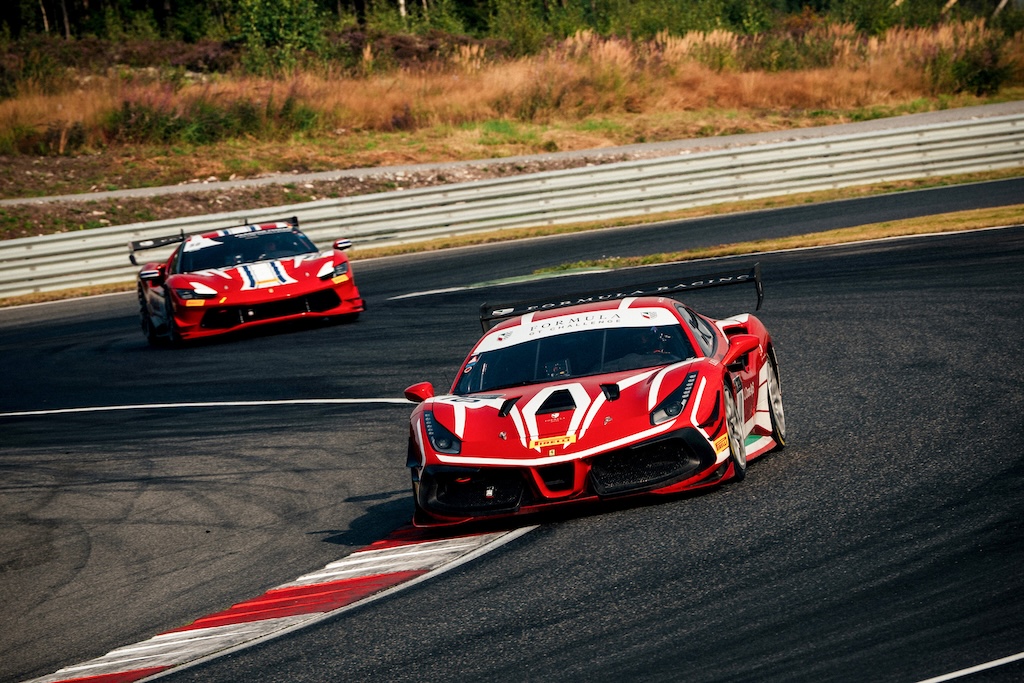Formula GT Challenge-finale: Mestrene skal findes på Jyllandsringen.
(Foto: Formula GT Challenge)